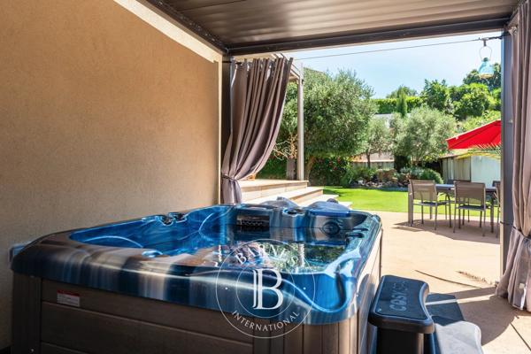 Biguglia, Villa 4 Chambres -  348 m² à vendre