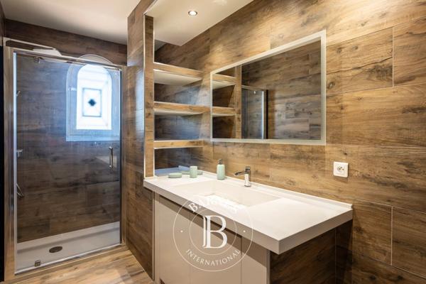 Biguglia, Villa 4 Chambres -  348 m² à vendre