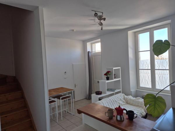 Maison coup de cœur, cosy, lumineuse et meublée, avec vue panoramique