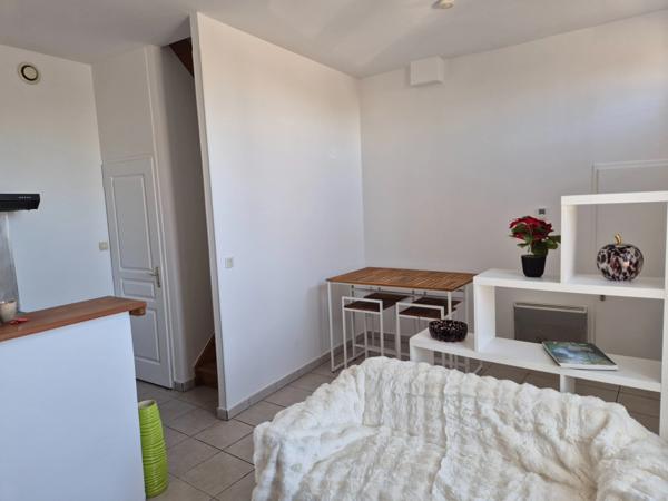 Maison coup de cœur, cosy, lumineuse et meublée, avec vue panoramique