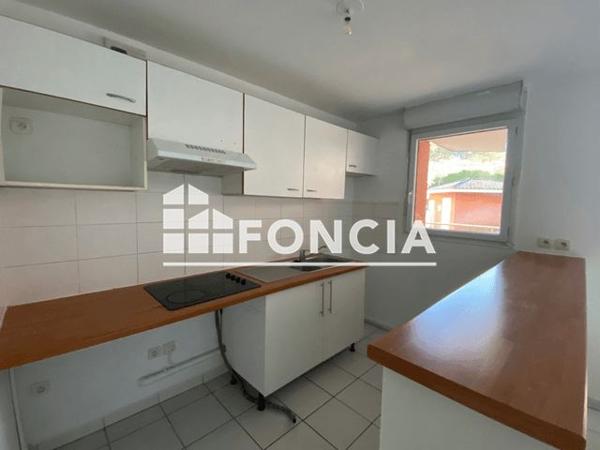 Location Appartement 3 pièces 61 m² - 275 AVENUE DE LA CONDAMINE Vauvert 30600