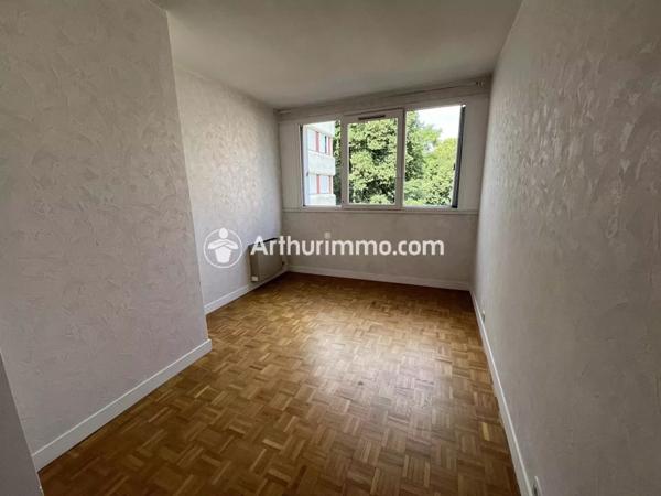 Location Appartement 4 pièces 83 m2 à Savigny-le-Temple