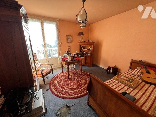 Type 4 situé au 4éme et dernier étage avec terrasse de 40 m²