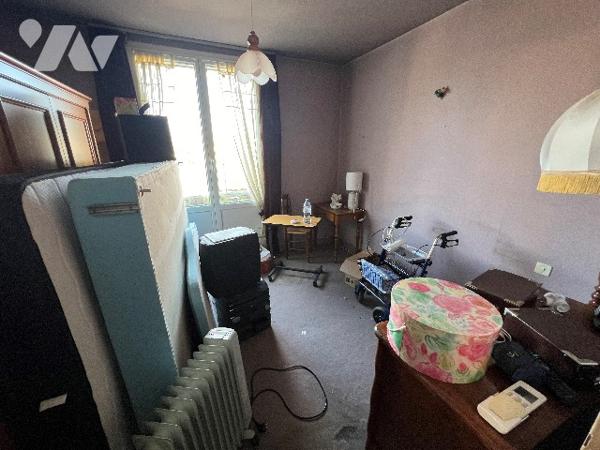 Type 4 situé au 4éme et dernier étage avec terrasse de 40 m²