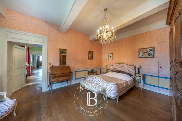 Annecy, Château 7 Chambres -  580 m² à vendre