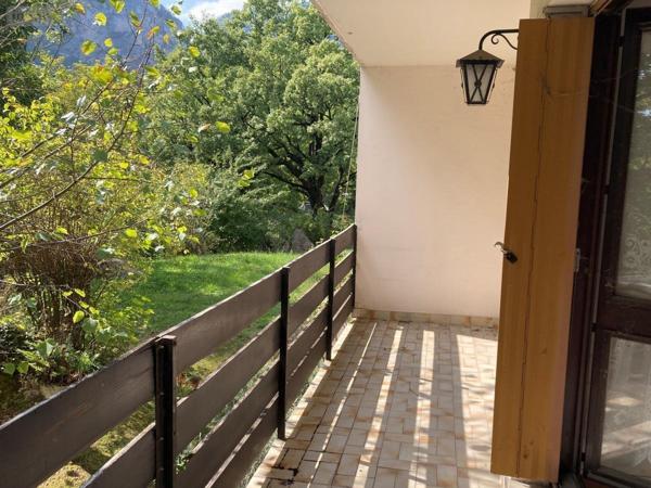 Appartement à vendre à Sassenage en Isère (38360), ref : 01083-1935