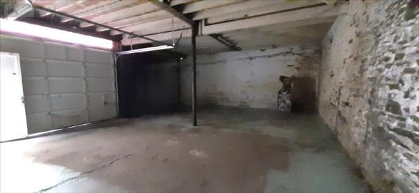 Local commercial à louer à Cherbourg-en-Cotentin dans la Manche (50120), ref : 50112-1090928