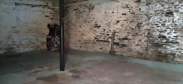 Local commercial à louer à Cherbourg-en-Cotentin dans la Manche (50120), ref : 50112-1090928