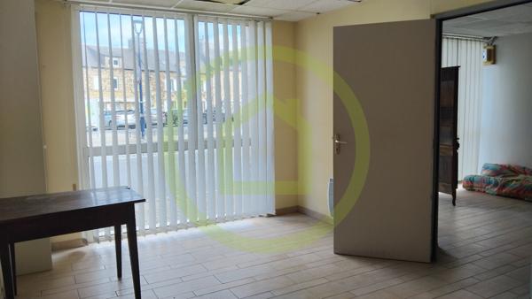 Local commercial à LANVOLLON (22290)