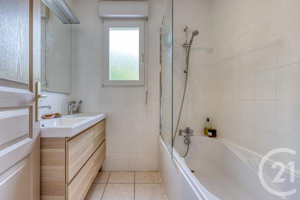 Maison à vendre  6 pièces - 135,25 m2 RUMILLY - 74