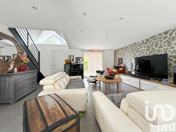 Maison à vendre 7 pièces 197 m² Santeny