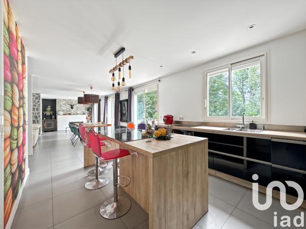 Maison à vendre 7 pièces 197 m² Santeny