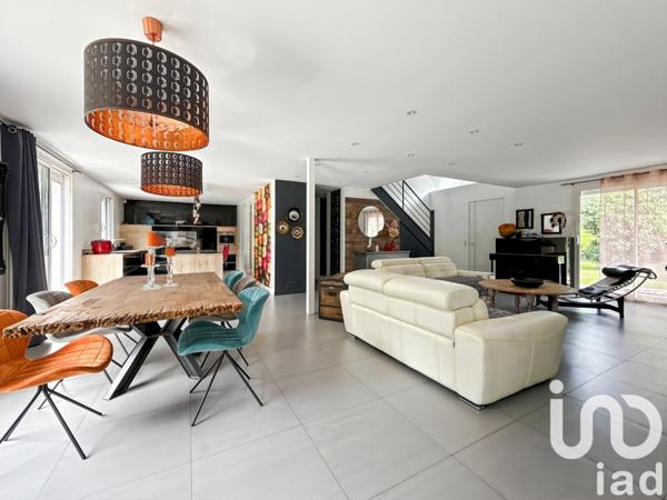 Maison à vendre 7 pièces 197 m² Santeny