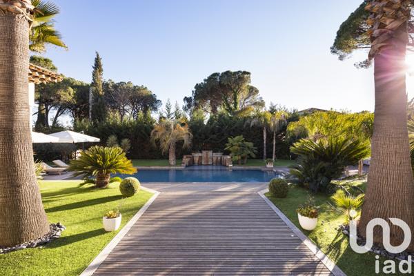 Maison à vendre 8 pièces 300 m² Saint-Raphaël