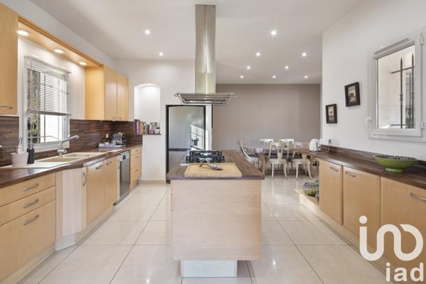 Maison à vendre 8 pièces 300 m² Saint-Raphaël