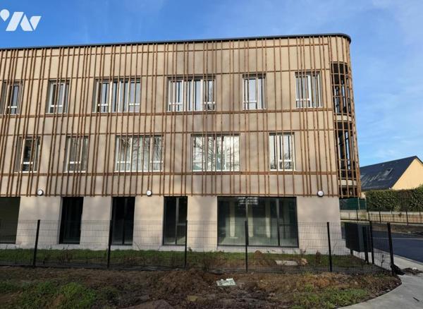 PONT-L'EVEQUE - LOCAL COMMERCIAL NEUF – REZ-DE-CHAUSSÉE – ACCESSIBILITÉ A13 / A132