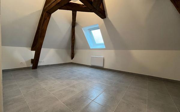 Appartement à louer    3 pièces • 81,88 m2 Rugles