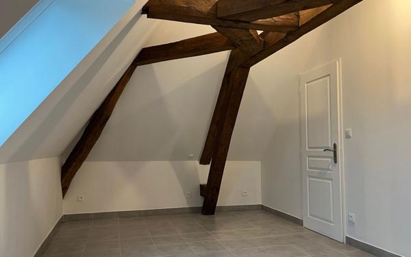 Appartement à louer    3 pièces • 81,88 m2 Rugles