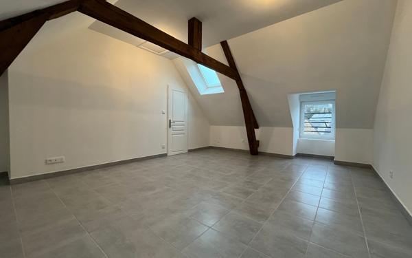 Appartement à louer    3 pièces • 81,88 m2 Rugles