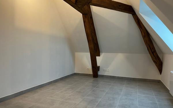 Appartement à louer    3 pièces • 81,88 m2 Rugles
