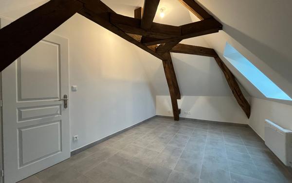 Appartement à louer    3 pièces • 81,88 m2 Rugles