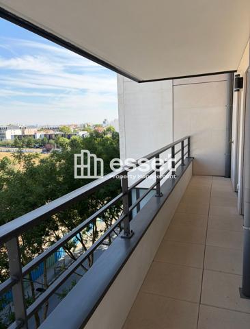 Location Appartement 4 pièces 89.36 m² - Courbevoie 92400