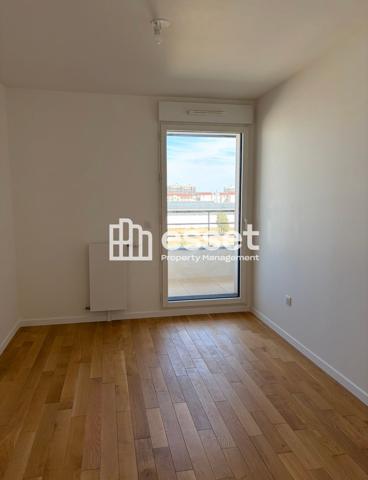 Location Appartement 4 pièces 89.36 m² - Courbevoie 92400