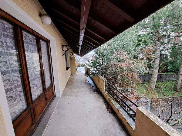 MONNETIER-MORNEX - Maison de village à rénover avec terrasse