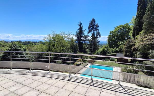 Maison à vendre    7 pièces •  Serres-Castet