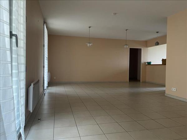 Appartement à louer |  FLEURANCE |  3 pièces | 97 m²