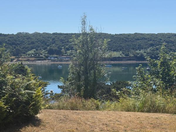 BRETAGNE, FINISTERE, PLOUGASTEL DAOULAS, EMPLACEMENT DISCRET, CONFIDENTIEL, NEO BRETONNE, LITTORAL, VUE MER, SOUS-SOL COMPLET, SANS VIS À VIS, TERRAIN, RÉNOVATION