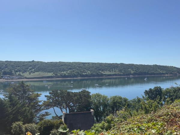 BRETAGNE, FINISTERE, PLOUGASTEL DAOULAS, EMPLACEMENT DISCRET, CONFIDENTIEL, NEO BRETONNE, LITTORAL, VUE MER, SOUS-SOL COMPLET, SANS VIS À VIS, TERRAIN, RÉNOVATION