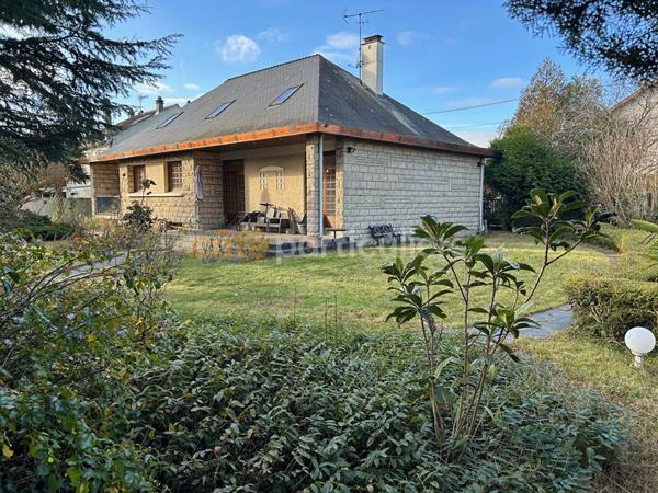 Vente Maison200 m² - 9 Pièces - ATHIS MONS (91200)