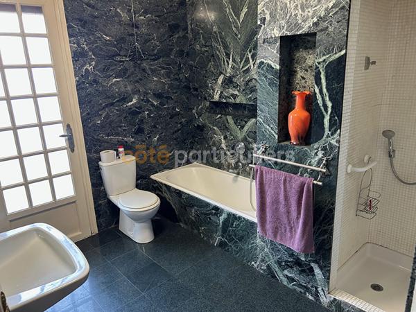 Vente Maison200 m² - 9 Pièces - ATHIS MONS (91200)