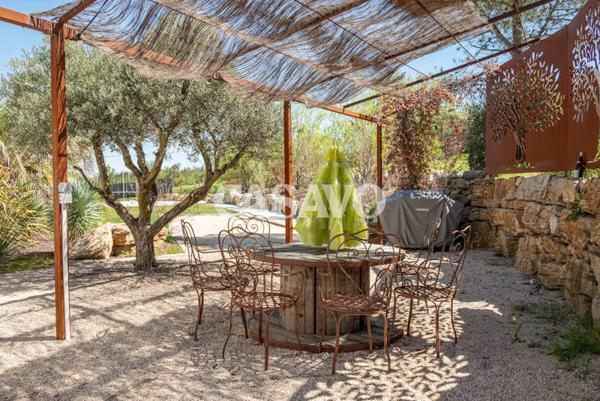 Vente Maison 6 pièces de 300m² - 13610 Le Puy-Sainte-Réparade