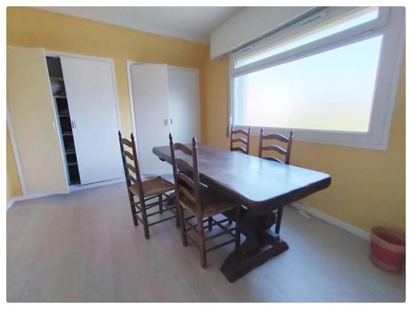 Maison à vendre 8 pièces VANNES (56) Sous-sol complet-jardin