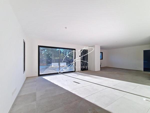 Villa T4 3 chambres 93 m² garage
