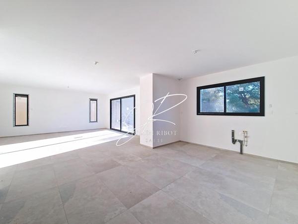 Villa T4 3 chambres 93 m² garage