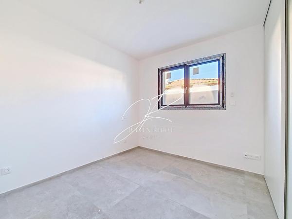 Villa T4 3 chambres 93 m² garage