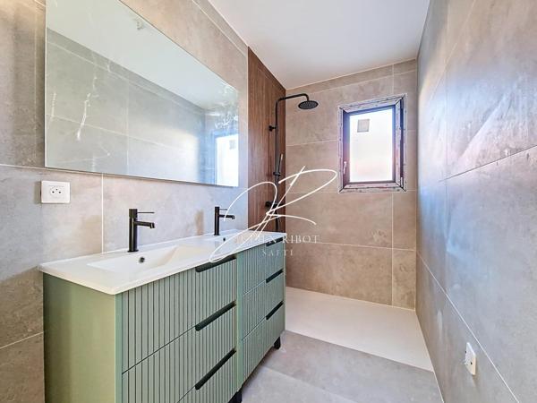 Villa T4 3 chambres 93 m² garage