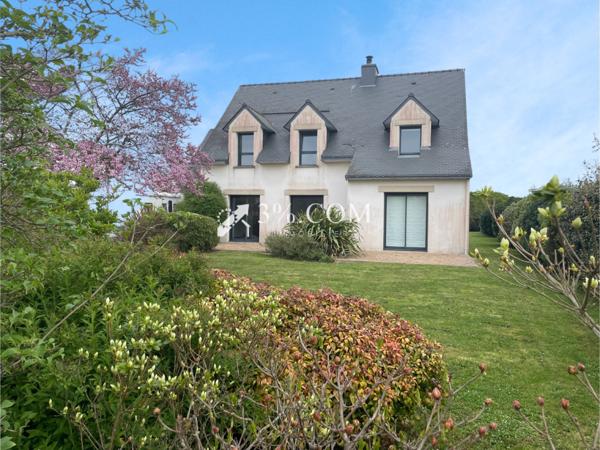 Maison 8 pièce(s) 5 chambre(s) 182 m²