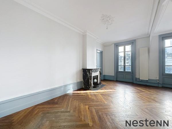 Superbe appartement à vendre dans le centre ville de Saint-Étienne