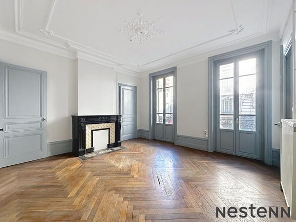 Superbe appartement à vendre dans le centre ville de Saint-Étienne