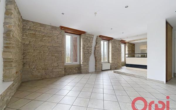 Appartement à louer    3 pièces • 69,30 m2 Saint-Alban-de-Roche