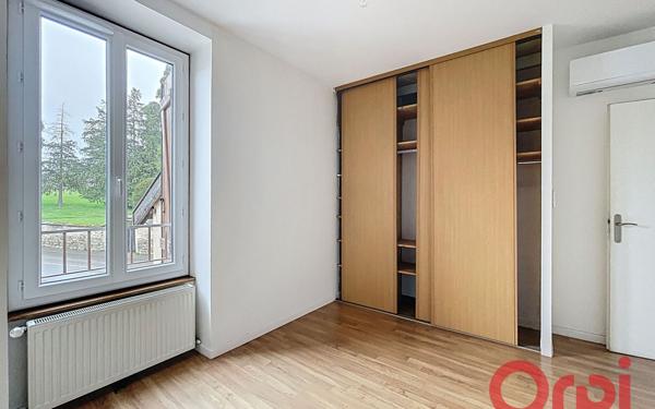 Appartement à louer    3 pièces • 69,30 m2 Saint-Alban-de-Roche