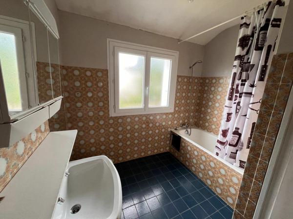 Maison à vendre    4 pièces •  Carhaix-Plouguer