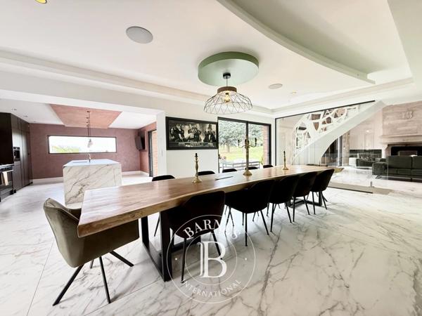 Valenciennes, Maison 3 Chambres -  290 m² à vendre