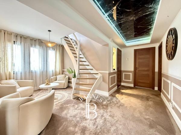 Valenciennes, Maison 3 Chambres -  290 m² à vendre