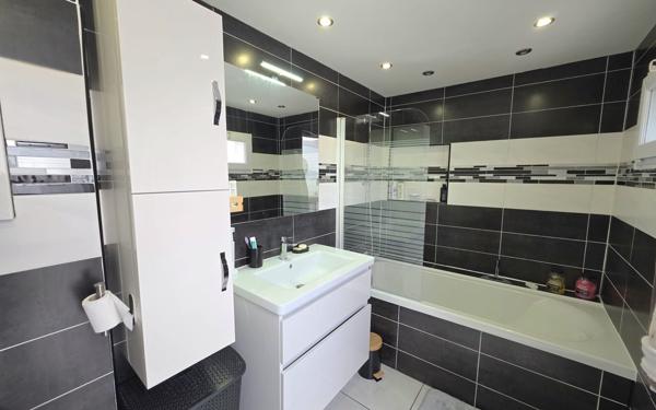 Maison à vendre    3 pièces •  Saint-Quentin