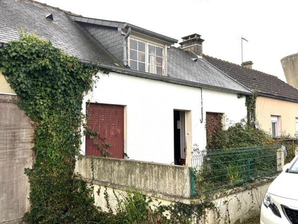 Petite maison mitoyenne à rénover – Saint-Fromond